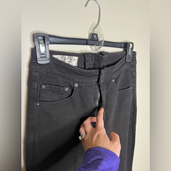 We The Free Lace Up Back Flare Leg Jeans Black size US27 - Picture 4 of 13